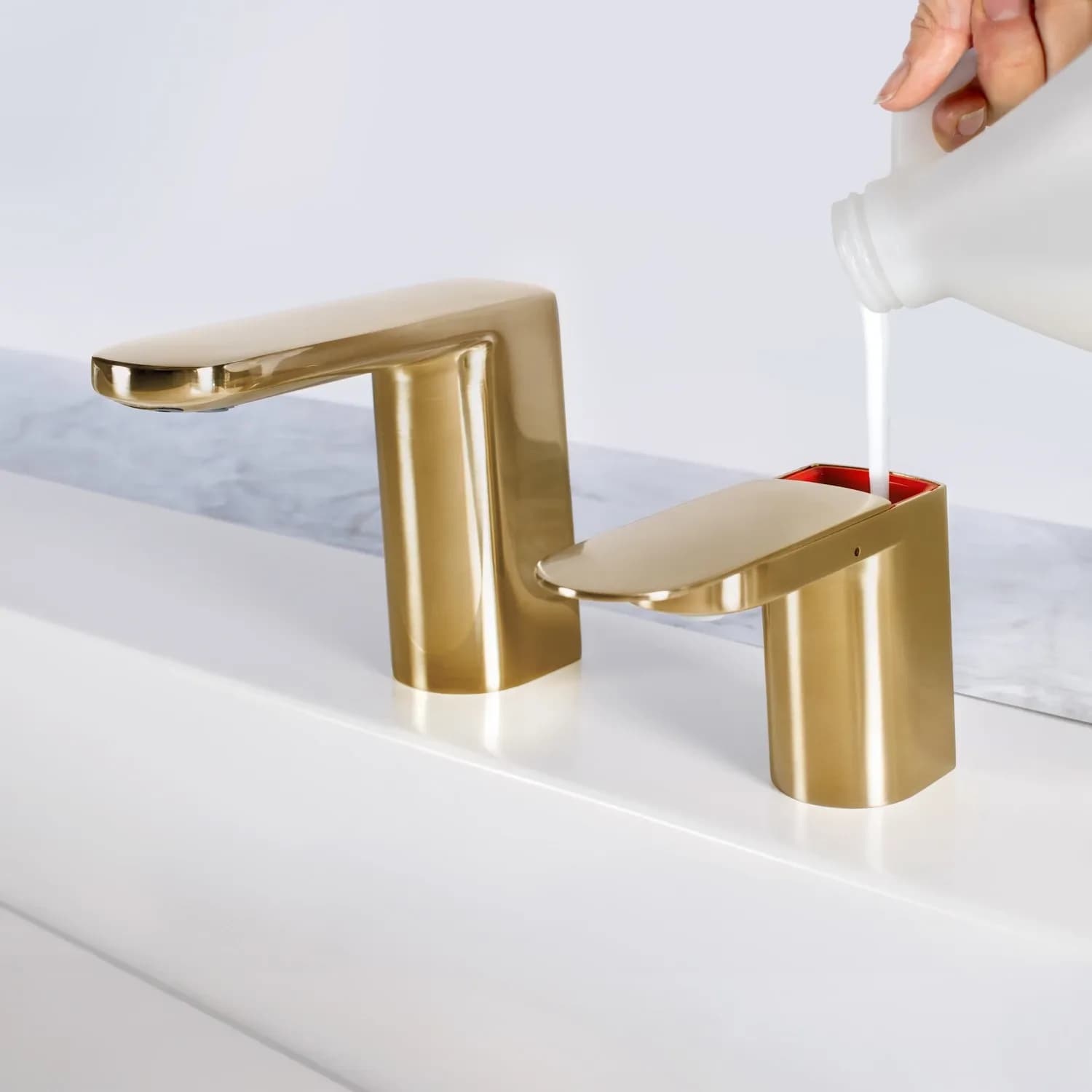 Counter-Mounted Automatic Fino Collection Top-Fill Liquid Soap Dispenser — B-950