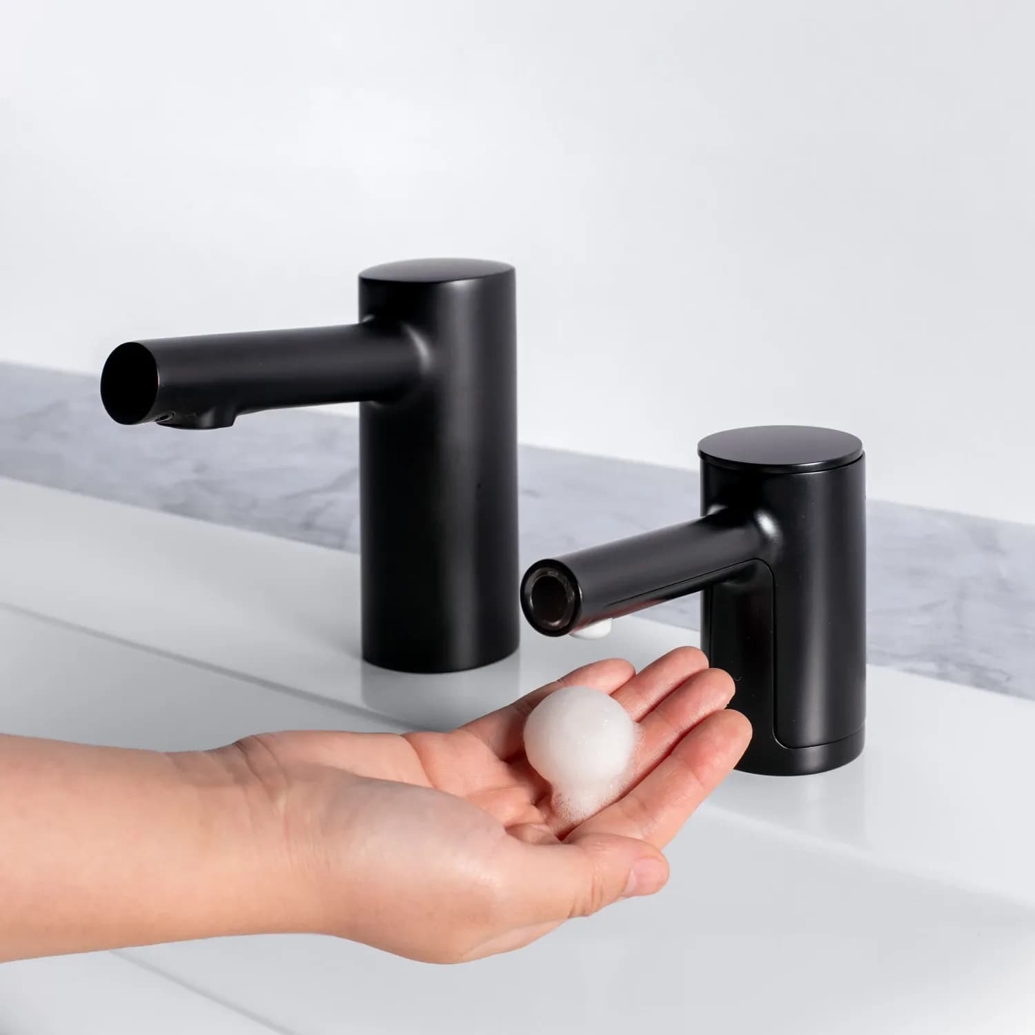 Counter-Mounted Automatic Fino Collection Top-Fill Foam Soap Dispenser — B-902