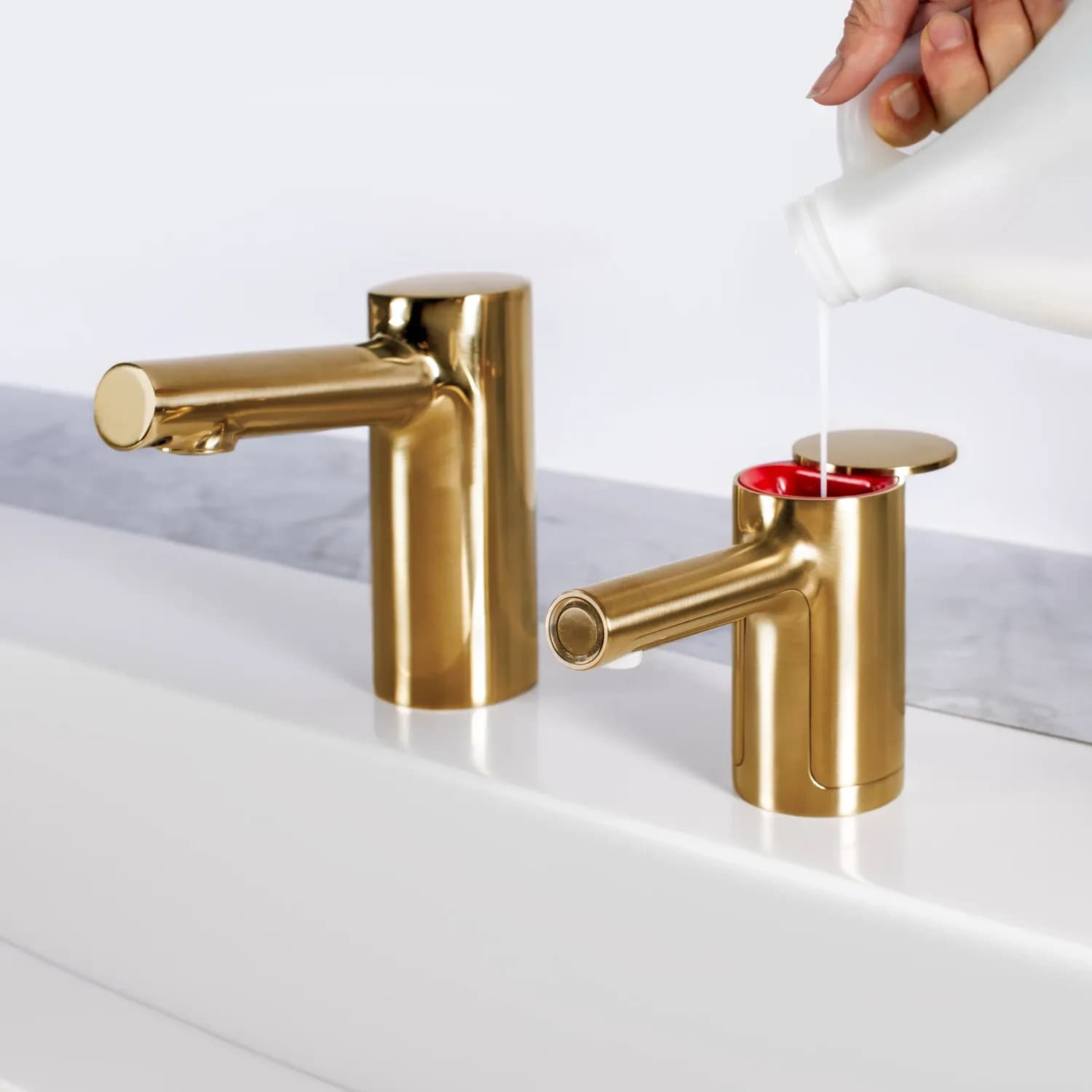 Counter-Mounted Automatic Fino Collection Top-Fill Liquid Soap Dispenser — B-990